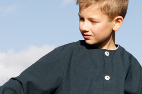 Comment entretenir et détacher son tablier d'école pour qu'il dure toute l'année (et plus !)