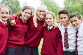 Les uniformes scolaires : un outil pour renforcer l’identité collective