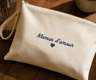 Pochettes et sacs brodés pour la Fête des Mères