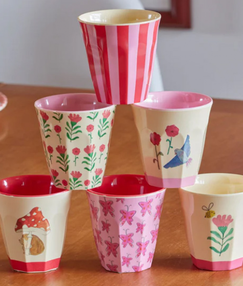 Gobelet maternelle et accessoires pour la cantine