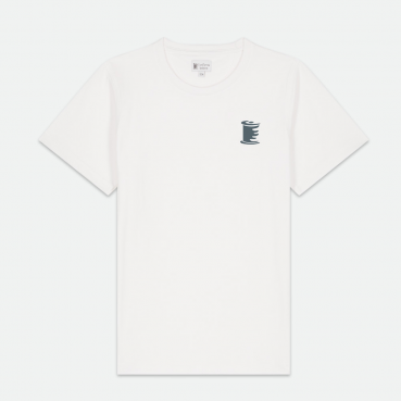 Tee-shirt blanc, brodé ou sérigraphié au logo de votre établissement