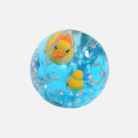 Balle rebondissante bleu avec des canards et du liquide dedans
