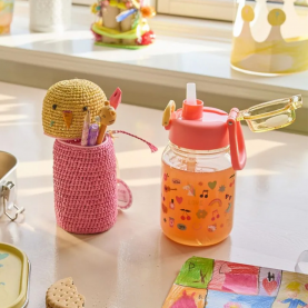 Gourde en plastique pour enfant rose imprimée 