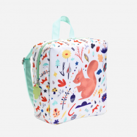 Sac à dos écureuil pour enfant de la collection Little Big Room de la marque Le Tablier Bobine,  avec  bretelles ajustables, étiquette porte-nom, idéal pour la rentrée scolaire en maternelle.