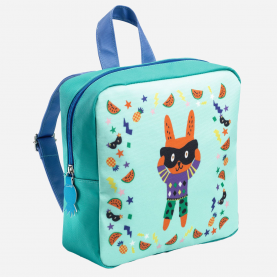 Sac à dos lapin pour enfant de la collection Little Big Room de la marque Le tablier Bobine, avec étiquette porte-nom.