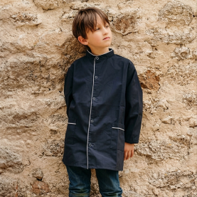 Tablier d'école garçon à col Mao marine de la marque Le Tablier Bobine.