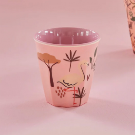 Petit gobelet timbale en mélamine pour enfant , imprimé animaux de la jungle sur fond rose, léger, résistant, facile à manipuler. Idéal dès 18 mois pour la maison , la crèche ou les sorties.