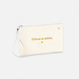 Pochette brodée 