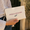 Pochette brodée 