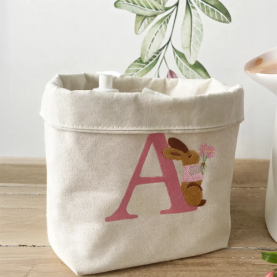 Panier lapin rose avec lettre personnalisable