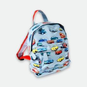 Sac à dos enfant maternelle bleu avec motif Road Trip, imprimé automobiles/voitures et bus colorés. Tissu résistant, fermeture zippée, lanière de portage, bretelles réglables. Idéal dès 2 ans pour la maternelle.