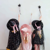 Chapeau de sorcière Agatha en velours rose 