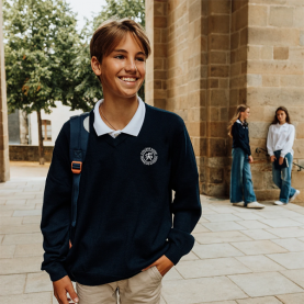 Pull col V brodé, St François d'Assise - Marine